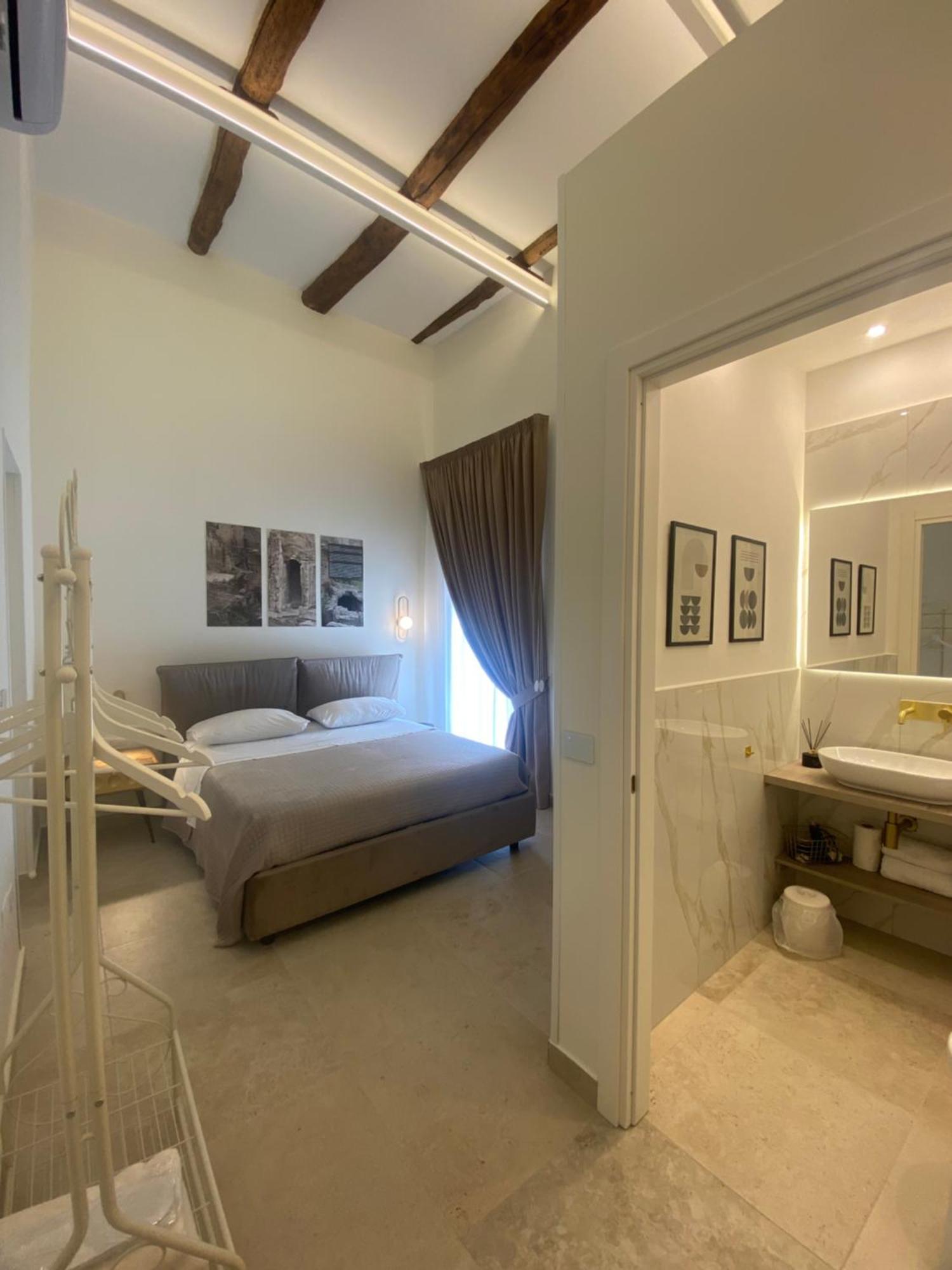 Dimora Don Pasquale Napoli Bed & Breakfast Exterior photo